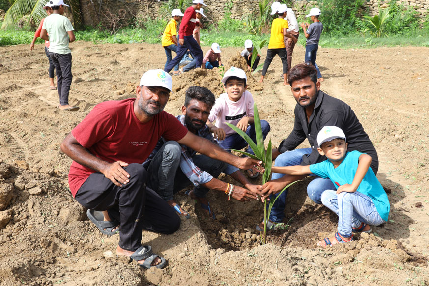 70,000+ trees in 1 hour: Tata Chemicals sets a goal to preserve the environment 70,000+ trees in 1 hour: Tata Chemicals sets a goal to preserve the environment