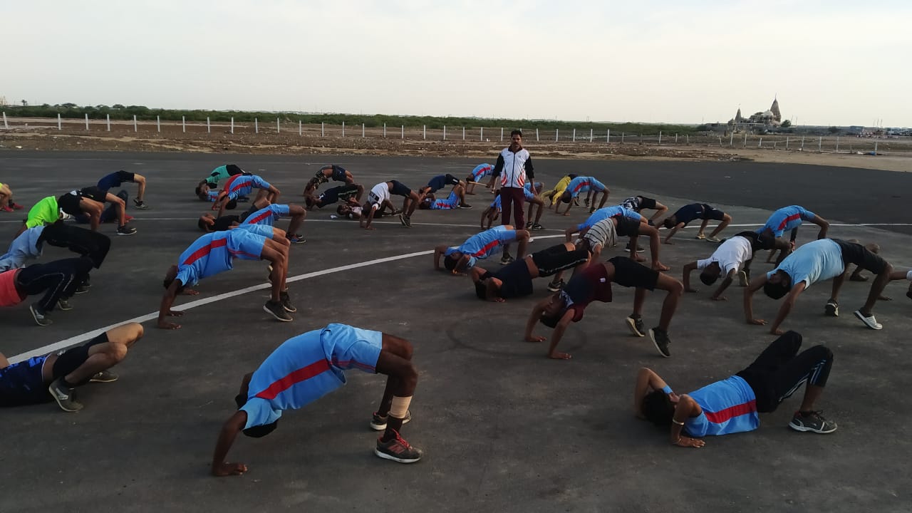 The programme has delivered encouraging outcomes. In the first batch, 12 candidates were enrolled, of whom 7 were selected for the Indian Army under the Agniveer scheme. In the current year, 27 candidates are undergoing training. Of these, one candidate has been selected in the Indian Air Force, three candidates have cleared the written, physical and medical examinations under SSC GD and are awaiting the final merit list, while 14 candidates have cleared the written examination and are preparing for the next stages of the selection process.